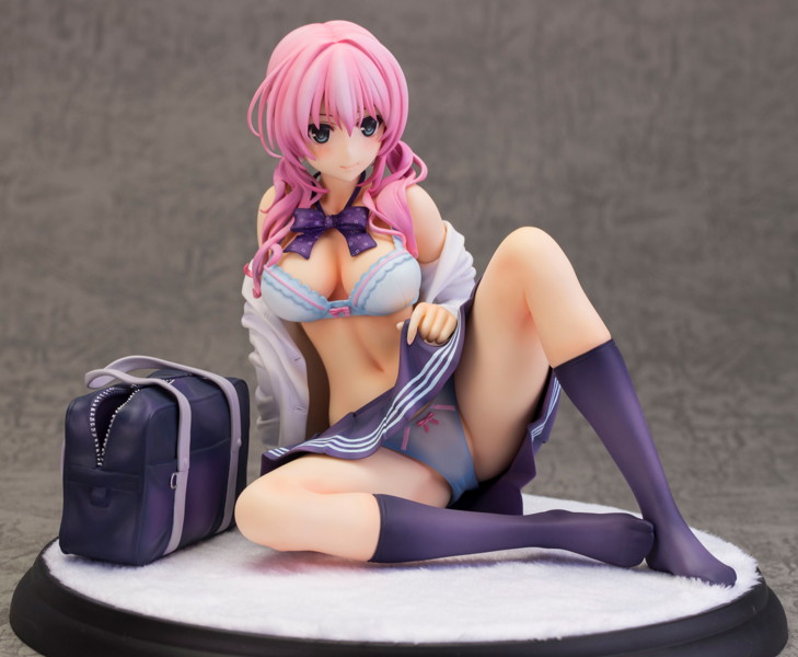 卯木紗璃 Illustration by 深崎暮人-1