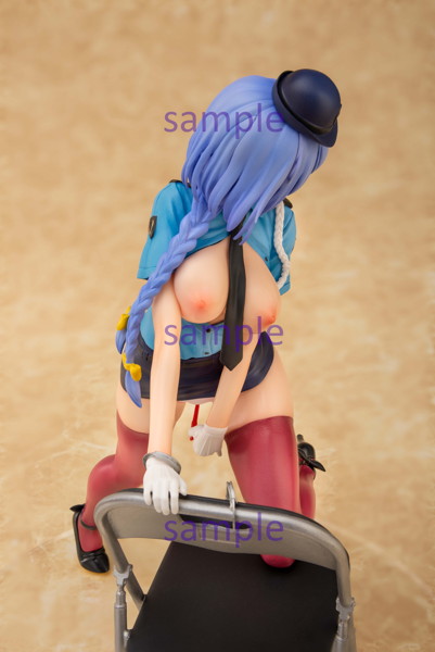 1/7スケールPVC完成塗装済 えっちな婦警さん-6