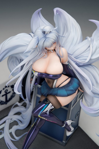 アズールレーン 信濃 寝待の銀輿Ver. LEDアクリル展示ケース付きスペシャル版-6